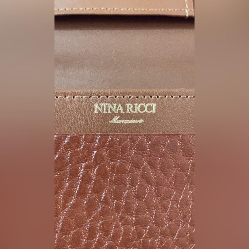 Nina Ricci Wallet - Picture 3 of 12